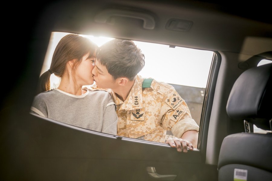 Mo-yeon and Si-jin - KBS2