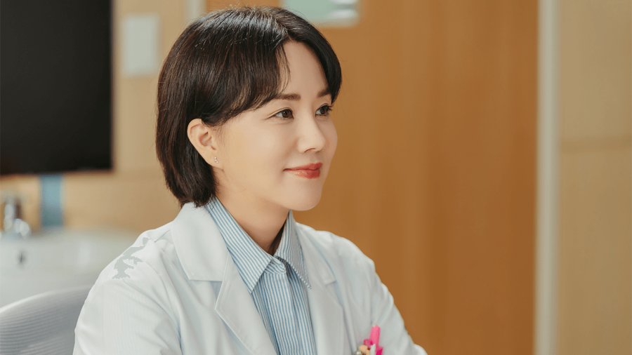 Uhm Jung-hwa as Cha Jeong-suk - JTBC