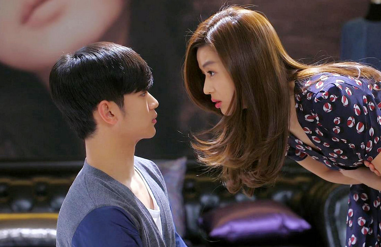 Kim Soo-hyun and Jun Ji-hyun - SBS TV