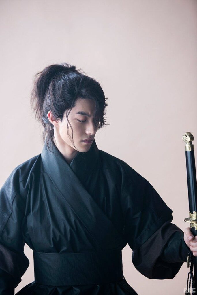 Kwak Dong-yeon as Kim Byung-yeon - KBS2